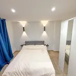 Apartamento T2 Luxe 100 M Port, Clim, Wi-fi *