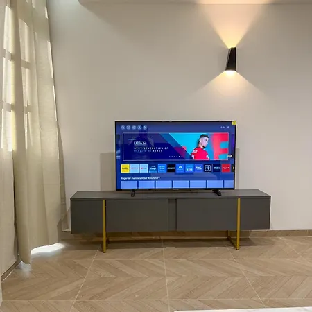 T2 Luxe 100 M Port, Clim, Wi-fi * Tolón